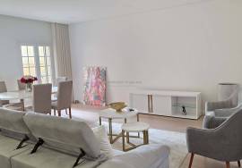 Modern 3 bedroom apartment with terrace, 2 parking spaces and storage room | Recent Construction (2023)