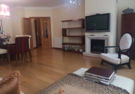 Elegant 3 Bedroom Apartment with Two Suites | Condominium with garden and pool | Quinta da Beloura
