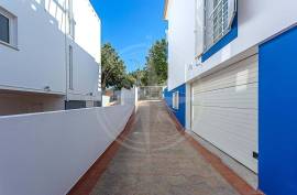 Furnished 5 Bedroom Tavira villa with large sun terraces
