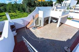 Furnished 5 Bedroom Tavira villa with large sun terraces