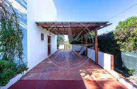 Mediterranean 3 Bed Villa with mature garden in Quinta do Perogil, Tavira