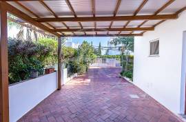 Mediterranean 3 Bed Villa with mature garden in Quinta do Perogil, Tavira