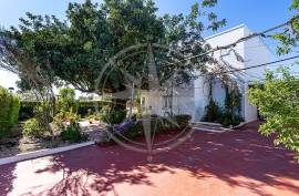 Mediterranean 3 Bed Villa with mature garden in Quinta do Perogil, Tavira
