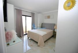 Renovated 1+1 bedroom apartment with balcony to the south and parking | Montechoro, Albufeira