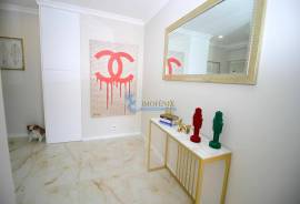 Renovated 1+1 bedroom apartment with balcony to the south and parking | Montechoro, Albufeira