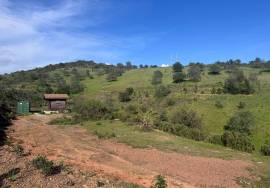 5.1 ha Land with Urban Expansion Potential Near Tavira 5.1 ha Land with Urban Expansion Potential Near Tavira