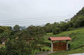 Excellent 5 Bed House For Sale In Portal de Mindo Ecuador
