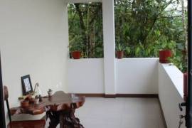 Excellent 5 Bed House For Sale In Portal de Mindo Ecuador