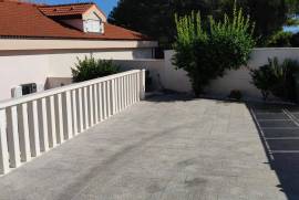 One apartment in a house with only 4 apartments in total For Sale in Okrug Donji Croatia
