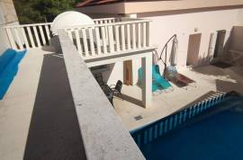 One apartment in a house with only 4 apartments in total For Sale in Okrug Donji Croatia