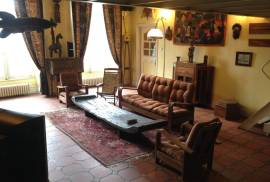 Stunning 8 Bed Château de la Chassaigne for Sale in Thiers France