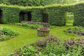 Stunning 8 Bed Château de la Chassaigne for Sale in Thiers France