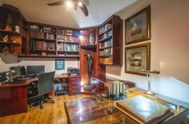 Luxury 5 Bed Villa For Sale in Blue Water Creek Estate Zwavelpoort South Africa