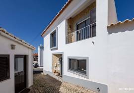 Semi-detached house T1+1 - Vila do Bispo