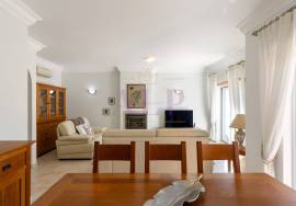 Elegant 3-Bedroom Villa at Boavista Golf, Lagos