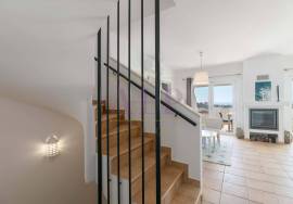 T2+1 villa in Lagos with sea views & communal pool