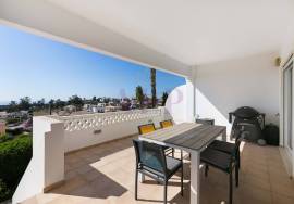 T2+1 villa in Lagos with sea views & communal pool