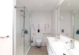 T2+1 villa in Lagos with sea views & communal pool