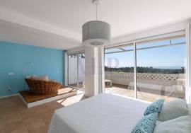 T2+1 villa in Lagos with sea views & communal pool
