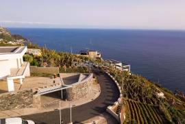 Luxury 4 Bedroom Villa in Ponta do Sol: A Haven of Elegance and Comfort Luxury 4 Bedroom Villa in Ponta do Sol: A Haven of Elegance and Comfort