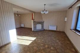 Flats / Apartments for rent - 2 rooms - 85 m2 - GUILLAC - (56800)