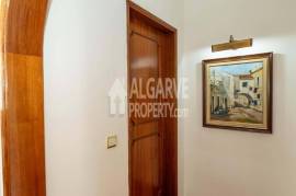 3-Bedroom Villa with Rooftop Terrace and Patio – Olhão Centre | Close to Ria Formosa