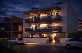 2-Bed Apartment with Private Rooftop – 1 km from Beach