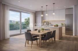 2-Bed Apartment with Private Rooftop – 1 km from Beach