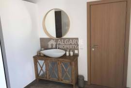 Renovated 3-Bed Villa with Heated Pool & Rooftop in Boliqueime