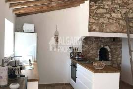 Renovated 3-Bed Villa with Heated Pool & Rooftop in Boliqueime
