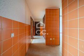 2 bedroom apartment with garage in Maia, next to the Parque Maia Metro, Porto, Portugal