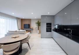 Modern 2 Bedroom Apartment with Sea View in Quarteira