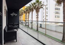 Modern 2 Bedroom Apartment with Sea View in Quarteira