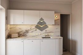 fully renovated T1 Sesimbra harbour