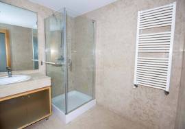 3 Bedroom Apartment | Private Condominium Páteo Sá Miranda | Alto de Sto. Amaro | Alcântara