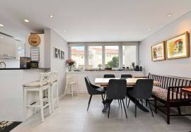 House T3+1 | Attic & Basement | Refurbished | Outdoor Patio | Mulberry | Estoril