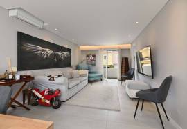 House T3+1 | Attic & Basement | Refurbished | Outdoor Patio | Mulberry | Estoril