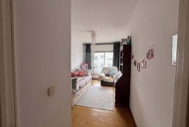 Leasehold | 3 Bedroom Apartment | Semi furnished | Carcavelos