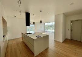 3 bedroom apartment | New | Excellent finishes | Lourinhã