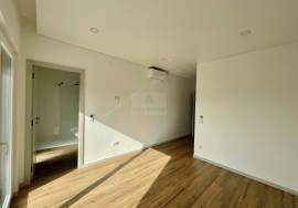 3 bedroom apartment | New | Excellent finishes | Lourinhã