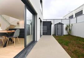 House T4 | Contemporary construction | Trajouce | São Domingos de Rana (Cascais)