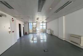Leasehold | Office | Refurbished | Av. António Serpa | Lisbon