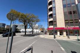 Leasehold | Office | Refurbished | Av. António Serpa | Lisbon