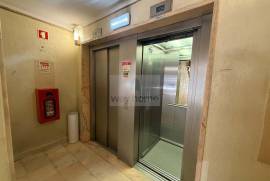 Leasehold | Office | Refurbished | Av. António Serpa | Lisbon