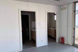 Leasehold | Office | Refurbished | Av. António Serpa | Lisbon