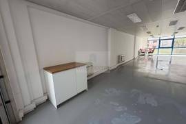 Leasehold | Office | Refurbished | Av. António Serpa | Lisbon