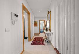 Vilamoura Penthouse: 2-Bedrooms, 360° Sea & Mountain Views, Terrace