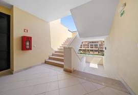 Vilamoura Penthouse: 2-Bedrooms, 360° Sea & Mountain Views, Terrace