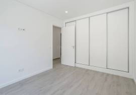 Tavira - Stunning new 3+1 bedroom villa with modern design – prime residential location.