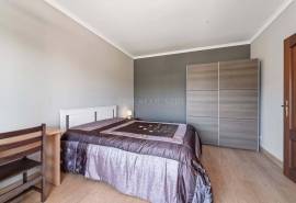 Albufeira – 2+1-bedroom villa with outdoor space and parking